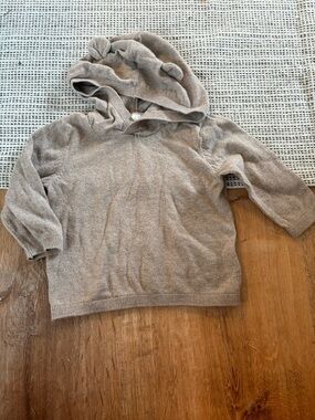 H&M 4-6m gender neutral long sleeve